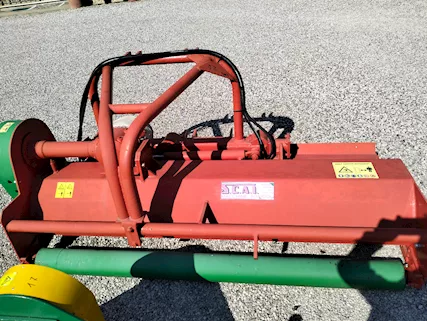 Trincia Scai 200 con mazze nuove e spostamento idraulico