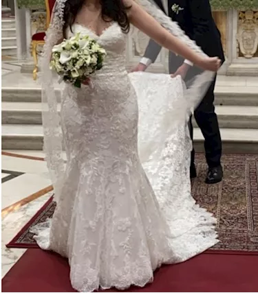 Abito da Sposa a sirena in pizzo francese