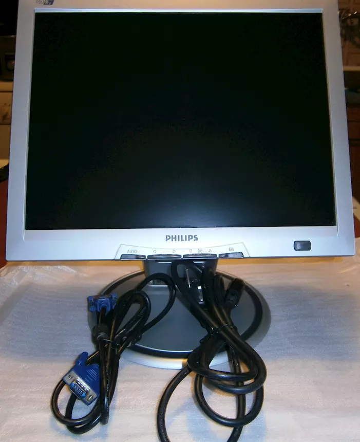 Monitor LCD 15”Philips o due DVD Portatili