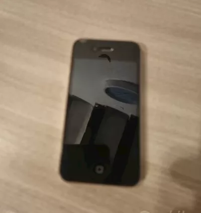 iphone 4 in perfette condizioni.