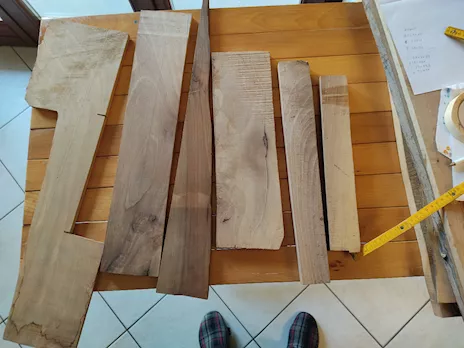 Assi di noce nostrale