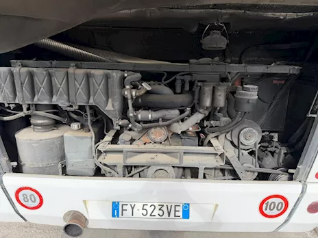 Pullman Beulas Anno 2003 Km 1388694 Euro 3, in buone condizioni - Anteprima 5