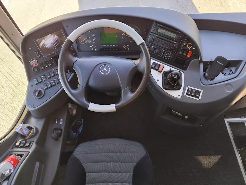 Foto 6MERCEDES TOURISMO 16 RHD Anno 2014 Euro 5