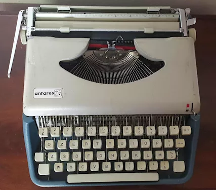 Macchina da scrivere Antares Compact, ottimo stato - Foto 2