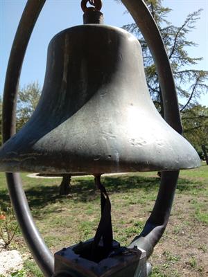 Imponente campana navale