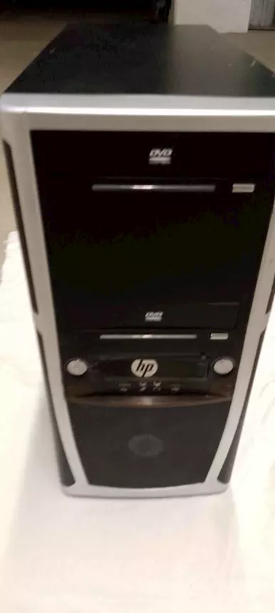 Case computer HP con alimentatore