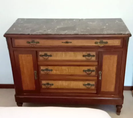 Cassettone antico legno massello con piano in marmo