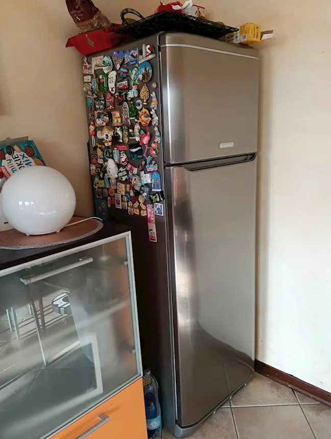 Foto 7Cucina completa di elettrodomestici, colore arancio, in buone condizioni