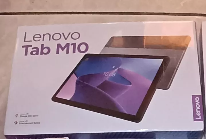 Lenovo M10 imballato 4/64 Wifi