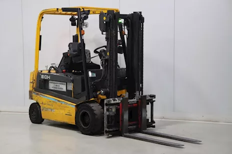 Carrello elevatore elettrico del 2016