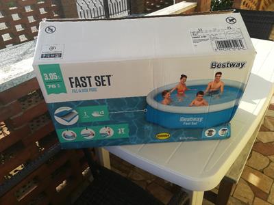 Piscina esterna 305x76