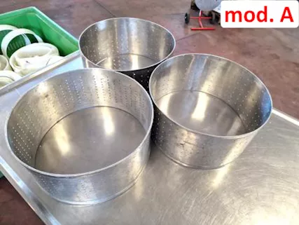 Stampi inox da caseificio usati