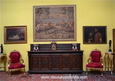 Credenza a cinque sportelli stile Rinascimento
