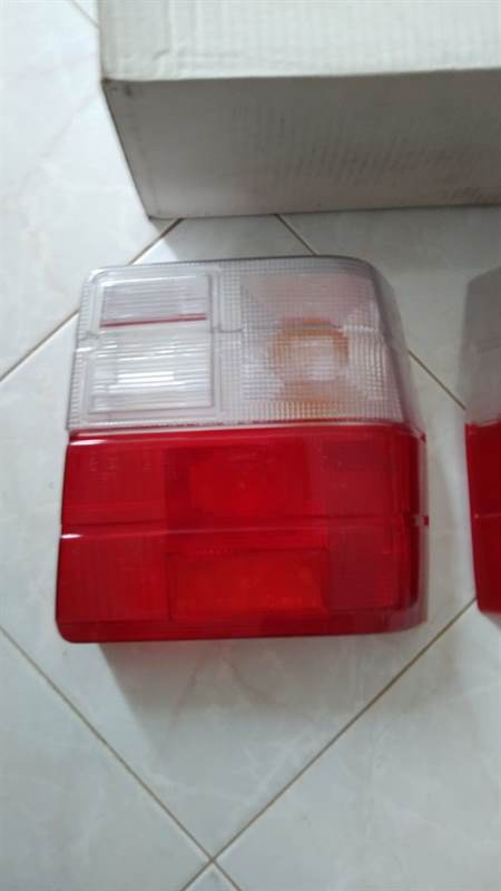 Plastica fanale posteriore Fiat uno turbo bianchi, marca Leart - Foto 9