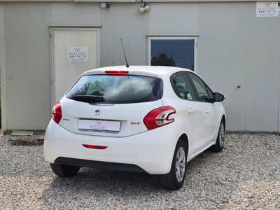 Foto 4 Peugeot 208 1.4 Vti benzina / GPL Anno 2014 Km 164000, unico proprietario