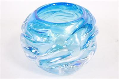 Vaso a sfera in vetro di Murano azzurro firmato Costantini