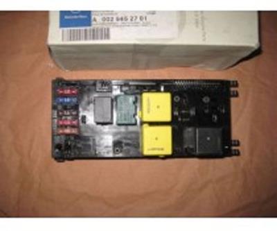 Fuse Box Mercedes Classe CLK 208 A0025452701