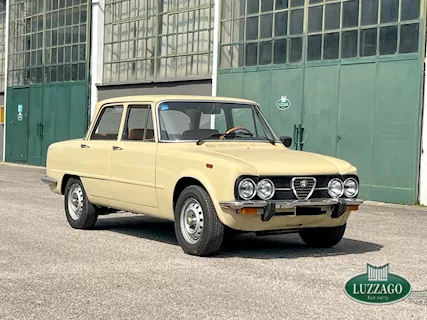 Alfa Romeo Giulia Nuova Super 1300