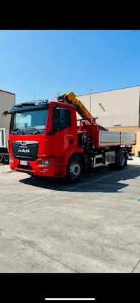 MAN TGM 18.320 Ribaltabile Trilaterale + Gru Effer 195+Radio
