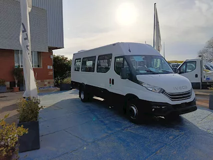 Scuolabus Pronta Consegna Nuovo Iveco Daily Pop 34 Posti