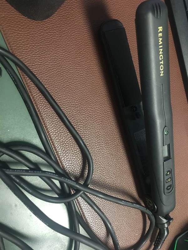 Piastra per capelli Remington come nuova