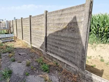 Recinzione perimetrale in cemento prefabbricata usata, peso 60kg - Foto 5