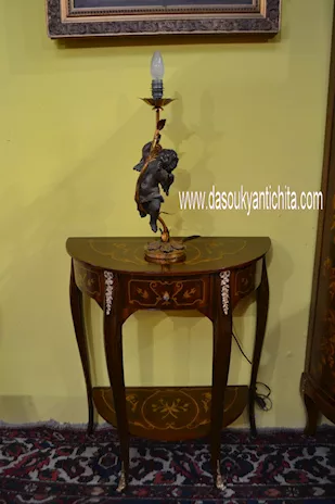 Tavolino-comodino mezzo giro intarsiato stile Luigi XV