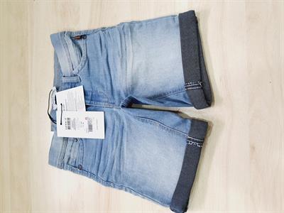 Pantaloncini e gonne
