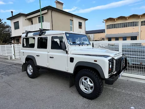 Land Rover DEFENDER 2400 td4 solo 134000 km perfetto
