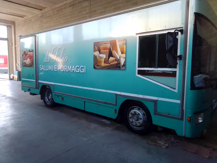 Autonegozio Alimentare Patente C Iveco Euro 2 In Ottime Condizioni 