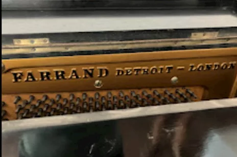 Regalo pianoforte Farrand anni 1970 circa