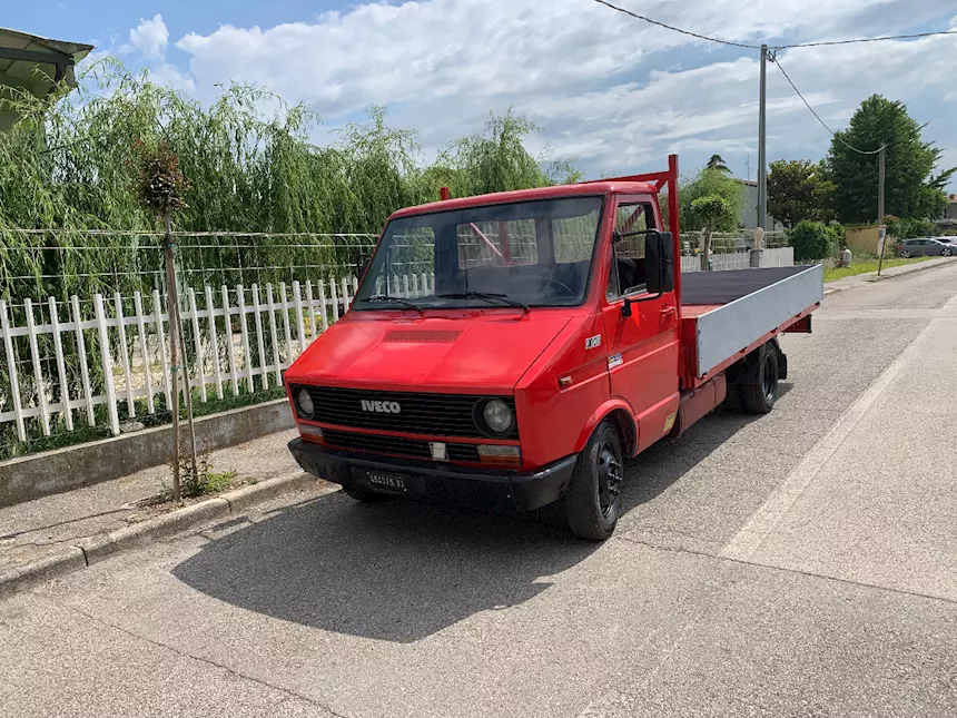 Foto 8Furgone Iveco Km 1000, modello 35