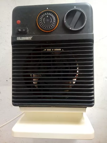 Termoventilatore caldo bagno Allibert con timer perfettamente