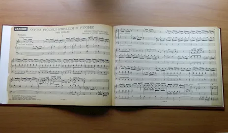 Spartito J. S. Bach, Otto piccoli preludi e fughe per organo, anno 1957 - Foto 2