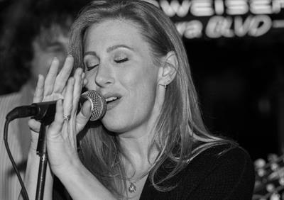 Cantante lirica a Imola