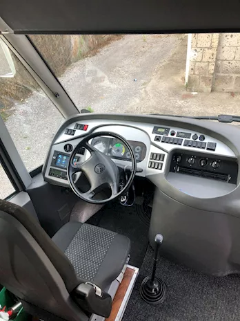 Mercedes Turengo Officine D'Auria, in ottime condizioni - Anteprima 4