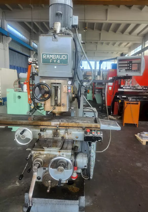 Fresatrice Rambaudi Mod FV4, in buone condizioni