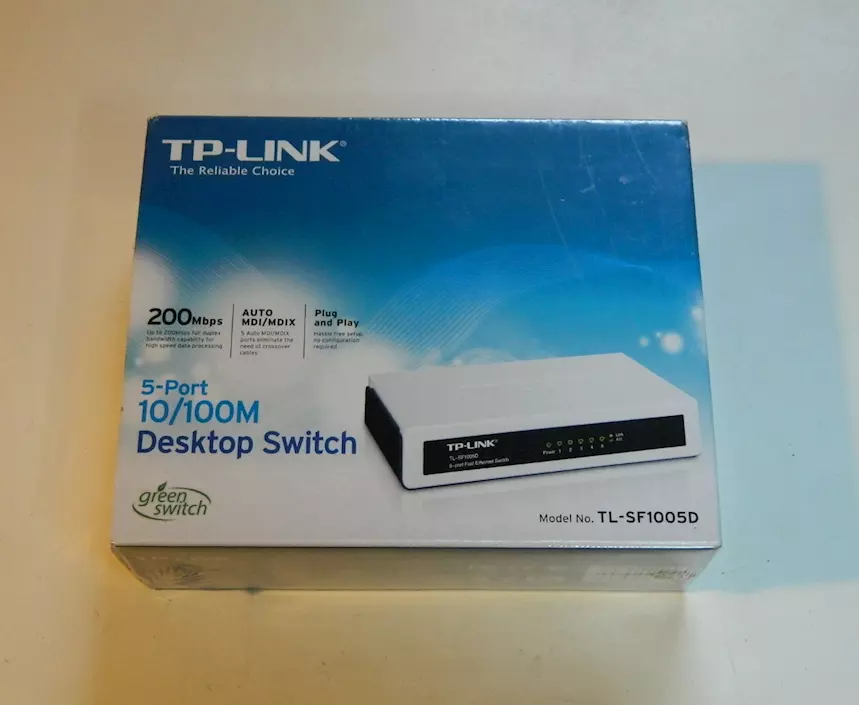 Switch Desktop TP-Link 10/100Mbps 5 Porte nuovo