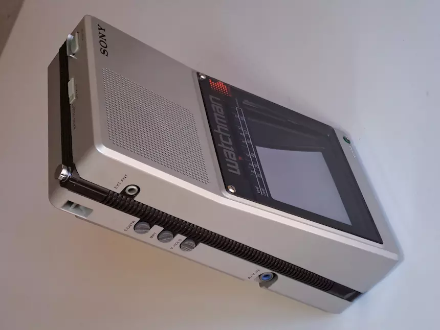 Foto 3 Sony Watchman FD-40E mini TV CRT da collezione, come nuovo