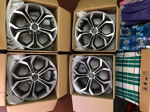 N. 4 cerchi In Lega 8J X 18 per BMW X3/X4 (usati pochissimo)