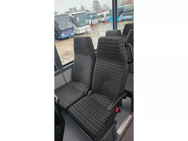 Foto 10Iveco Crossway H, cambio automatico
