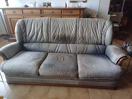 Regalo divano pelle 3 posti
