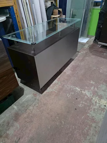 Banco modulare con vetrina 35412