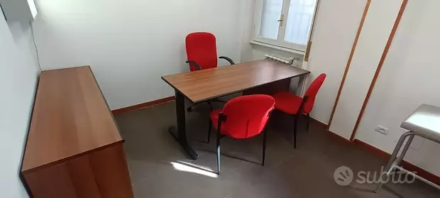 Stanza in elegante studio medico Via Panama Roma