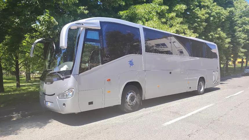 Foto 2Vendo Pullman Marca Irizar Anno 2008 Km 350000, in buone condizioni