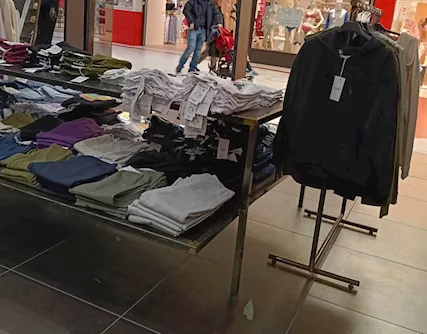 Tavolo Piramidale in Ferro Industriale 6197