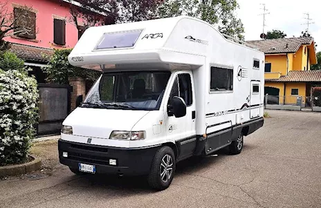 Camper mansardato ARCA America 407