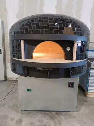 Forno Pizza Rotante a Gas con Bruciatore