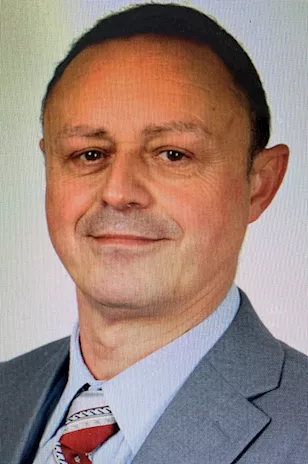 Disponibile per lavoro durante weekend