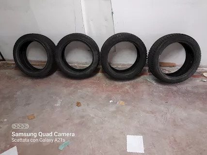 Gomme auto
